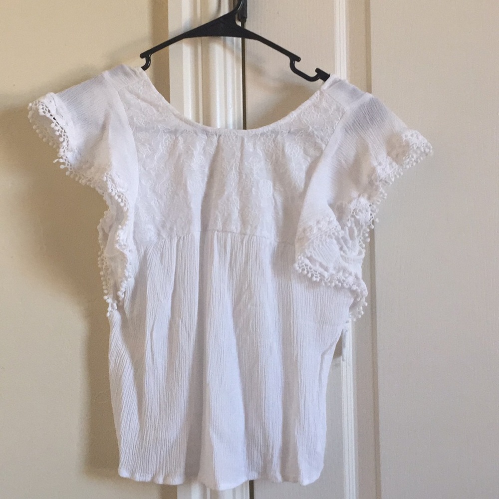 Pretty, cropped boutiques blouse